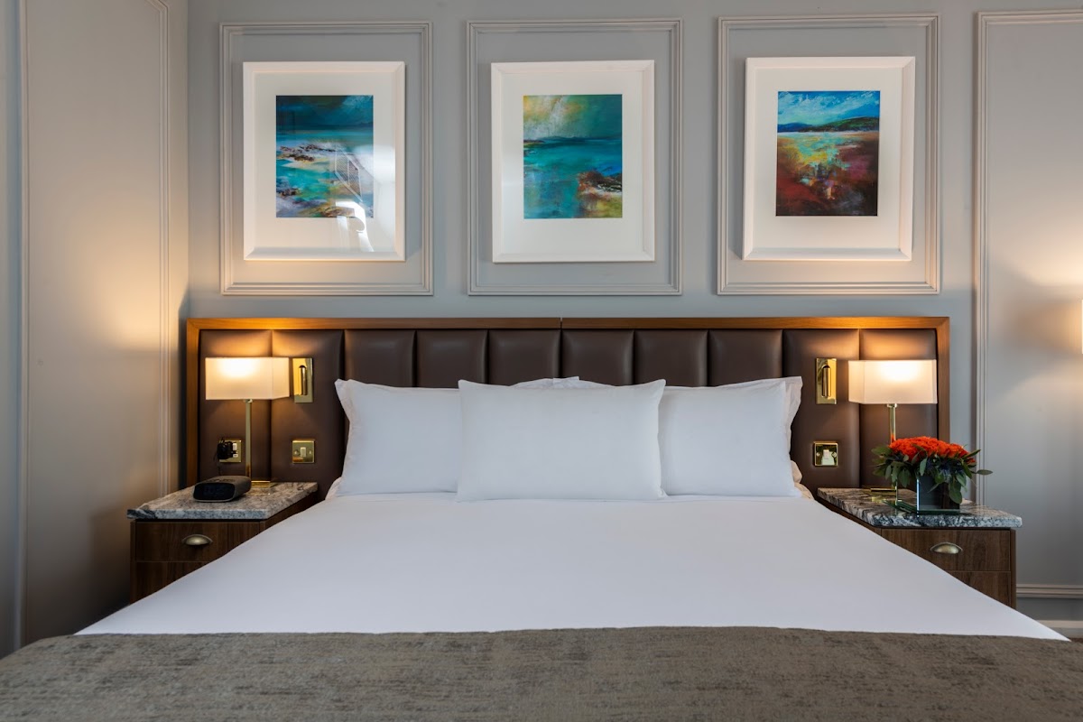 Ness Walk — interior and exterior view 2