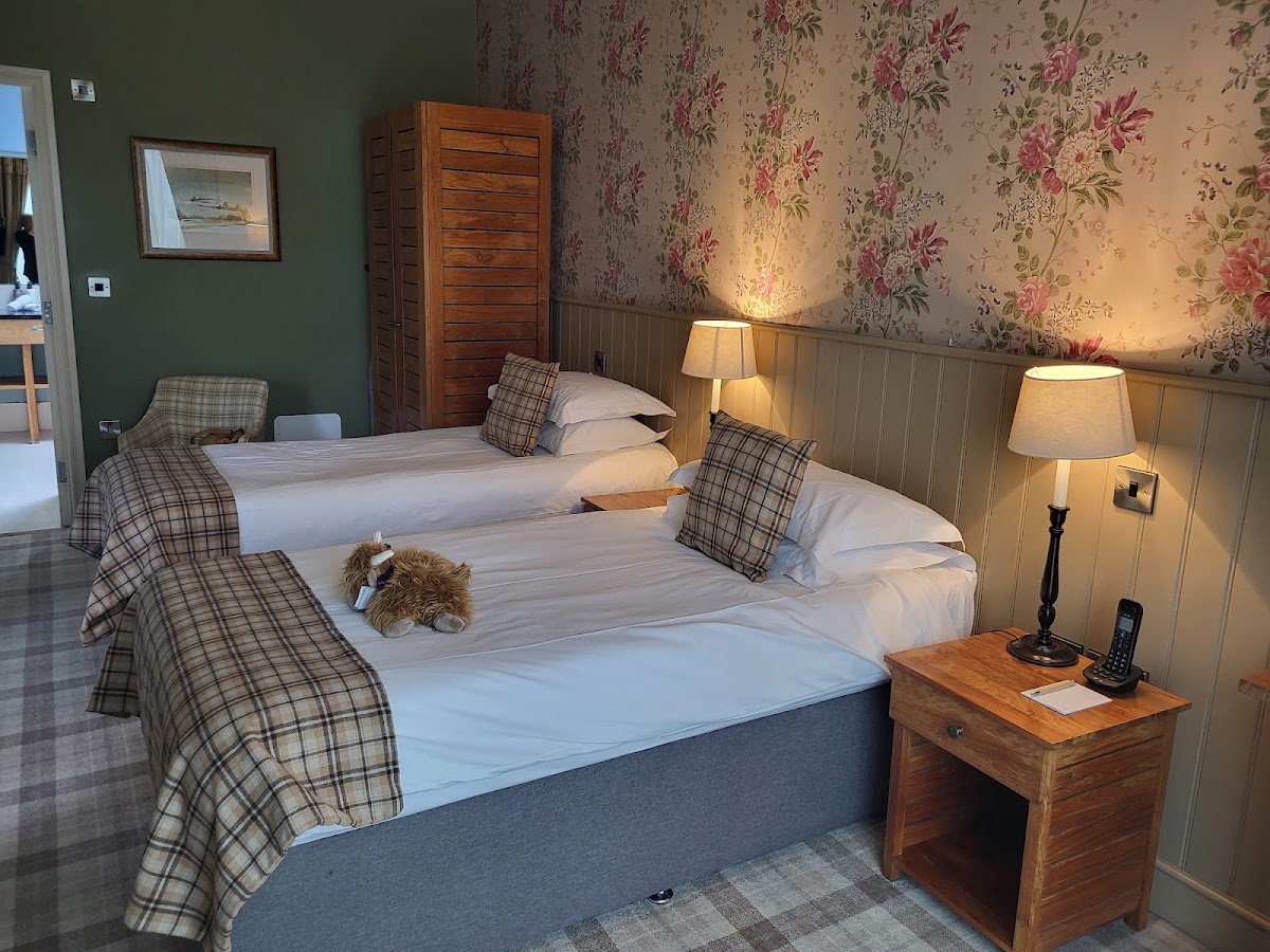 Feversham Arms Hotel & Verbena Spa — interior and exterior view 2