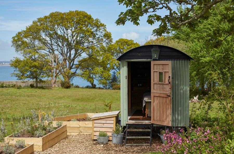 The Pig on the Beach — interior and exterior view 19