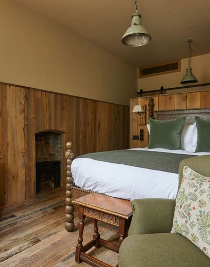 The Pig in the South Downs — interior and exterior view 22