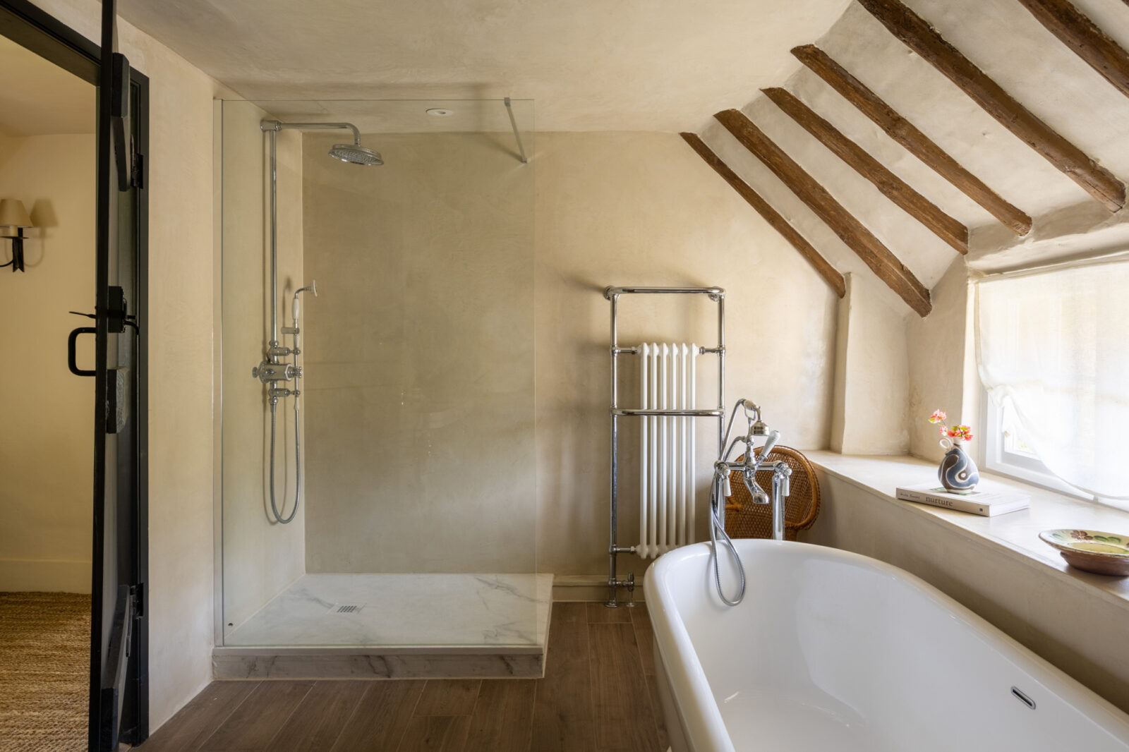 Mollie's Cottage — interior and exterior view 49