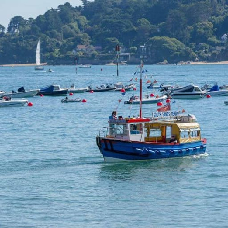 South Sands Hotel — interior and exterior view 12