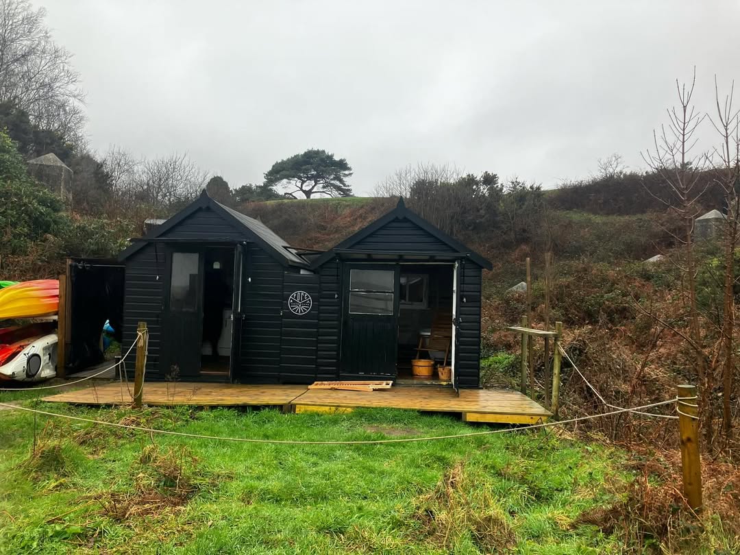 The Pig (original) — interior and exterior view 24