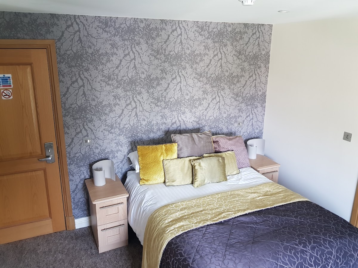 Oxwich Bay Hotel — interior and exterior view 2