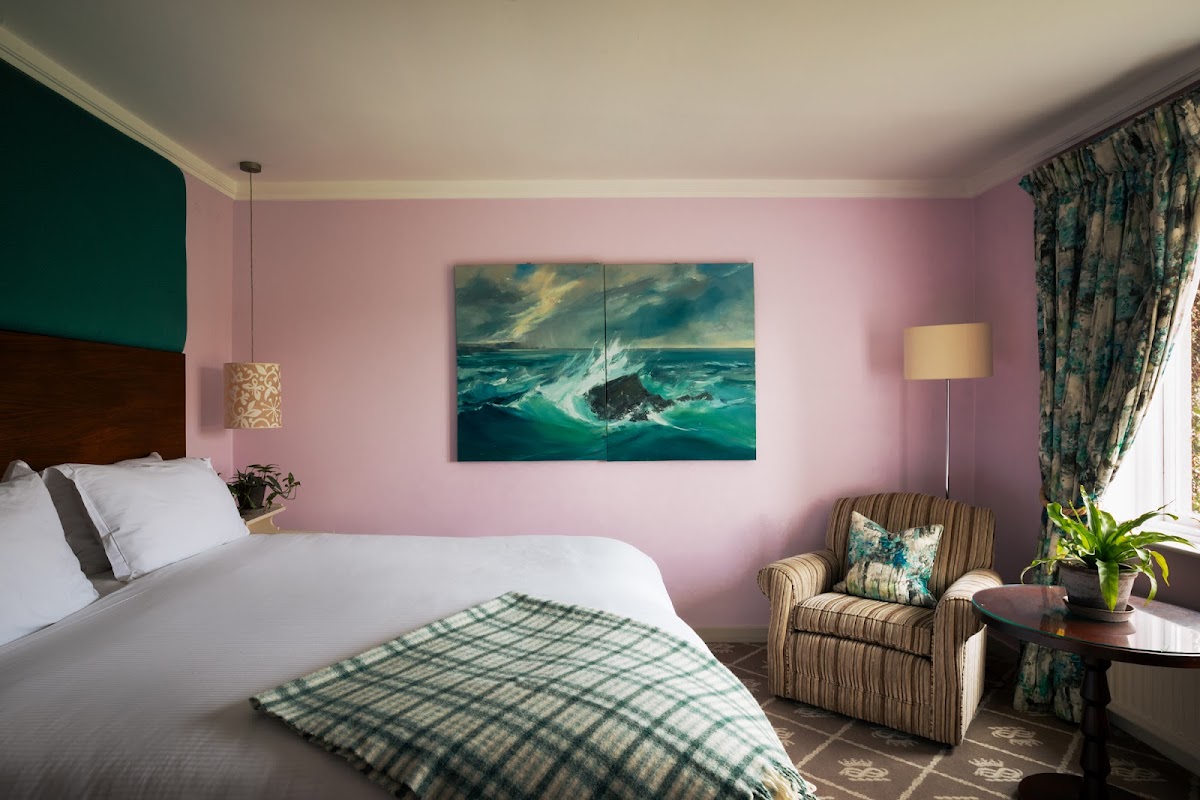 The Devonshire Arms — interior and exterior view 2