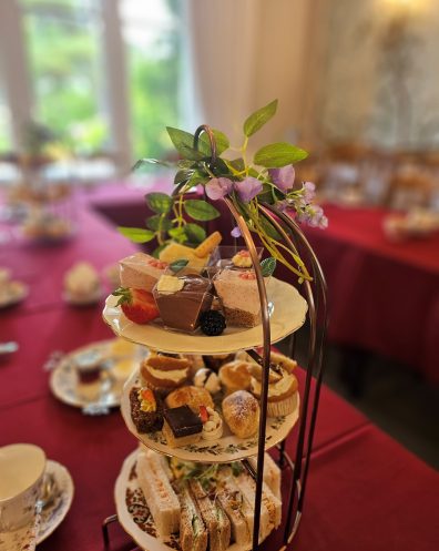 Dungallan Country House — interior and exterior view 15