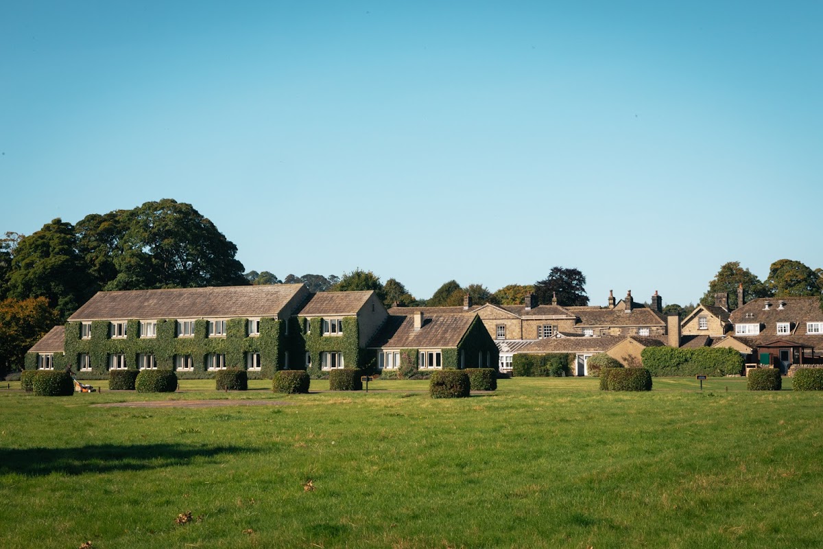 The Devonshire Arms — interior and exterior view 5