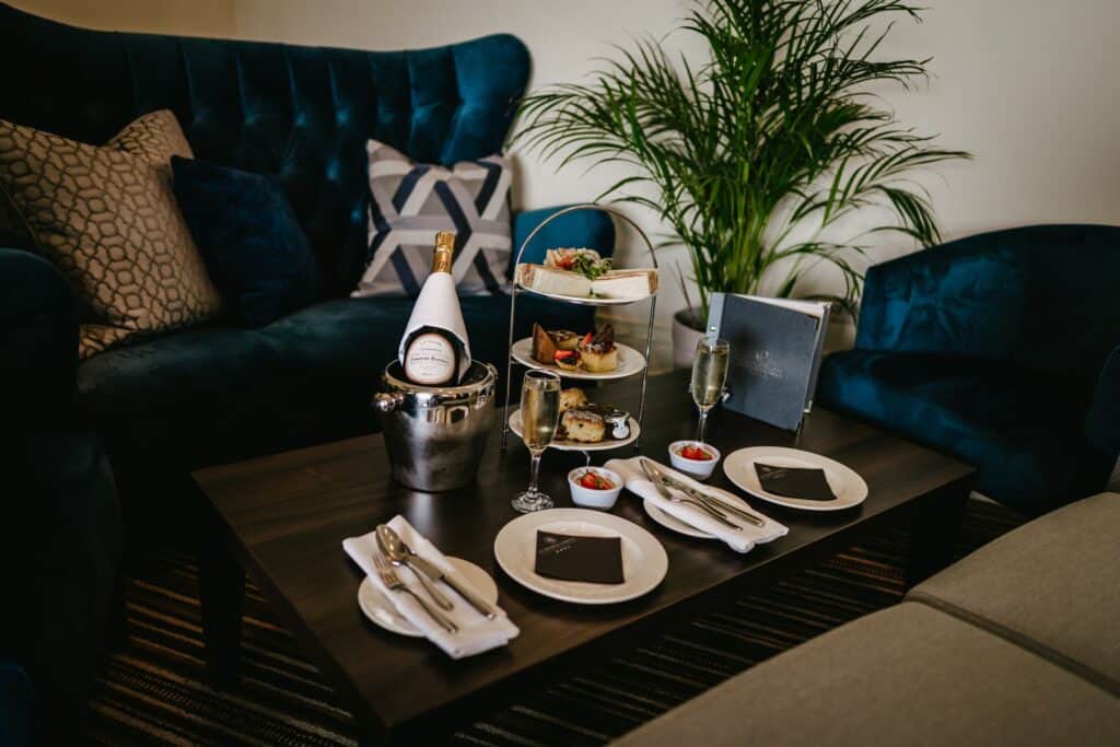 St George's Hotel — interior and exterior view 21