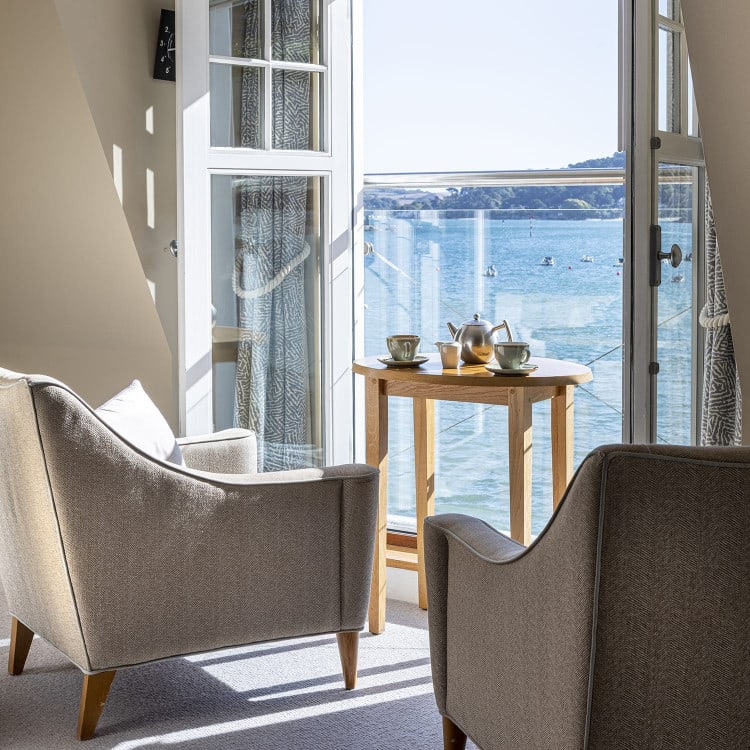 South Sands Hotel — interior and exterior view 8