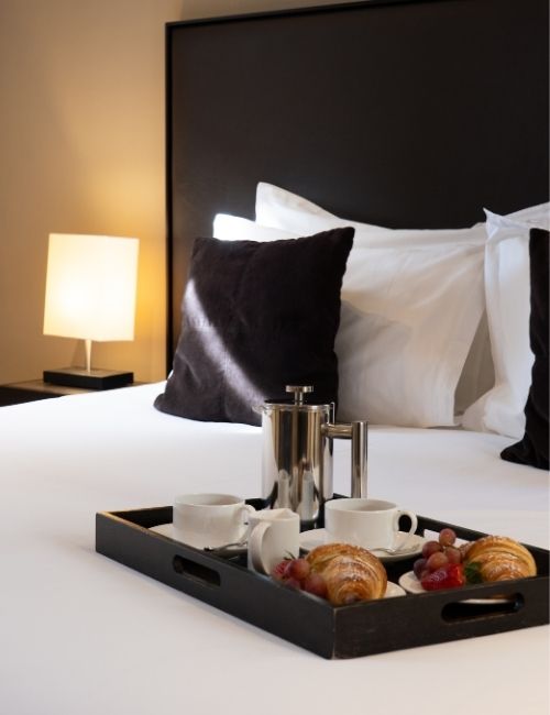 Roch Castle Hotel — interior and exterior view 12