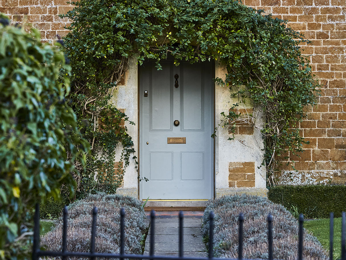 Todthatch — interior and exterior view 72