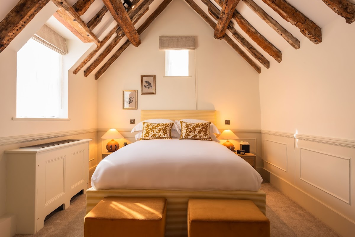 The Feathers — interior and exterior view 6