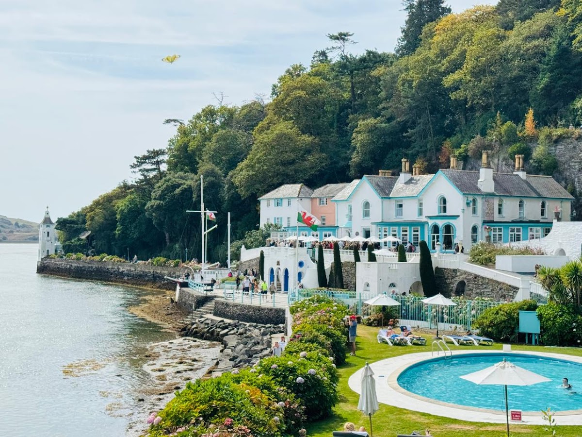 Portmeirion Hotel — interior and exterior view 6