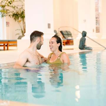 Chewton Glen Treehouses — interior and exterior view 8