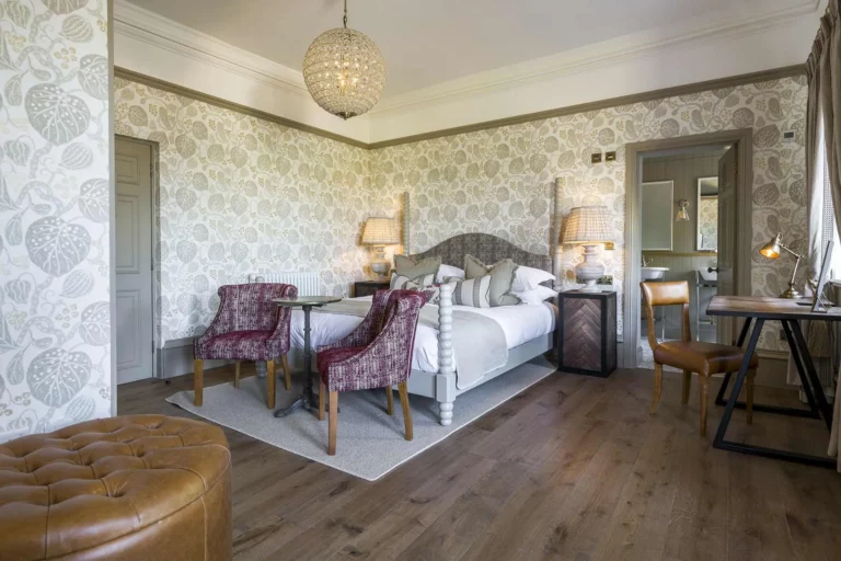 Beadnell Towers & Kitchen — interior and exterior view 16