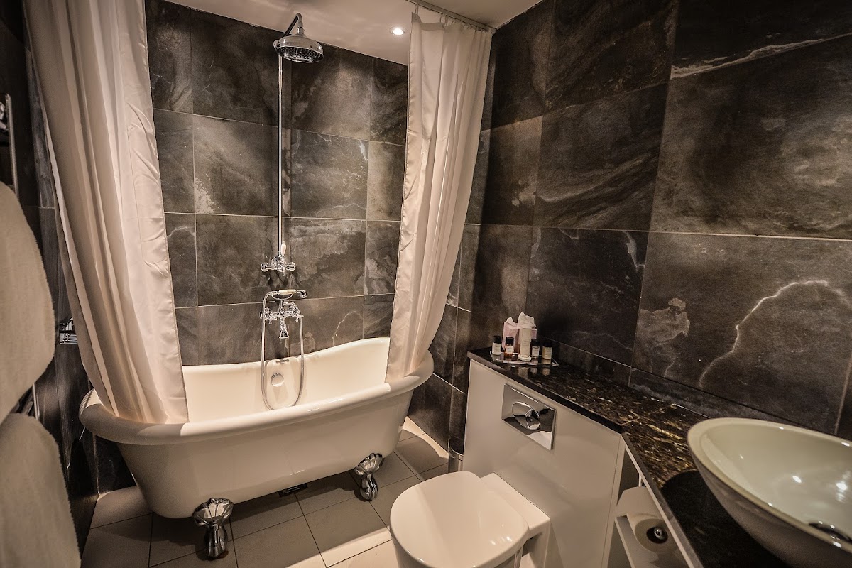 Ruthin Castle Hotel & Spa — interior and exterior view 4