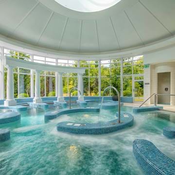 Chewton Glen Treehouses — interior and exterior view 7