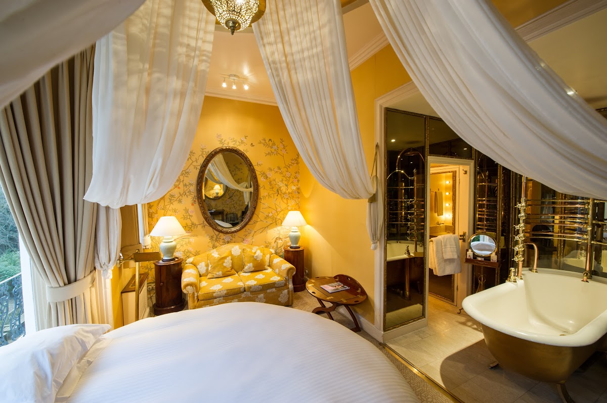 The Portobello Hotel — interior and exterior view 2