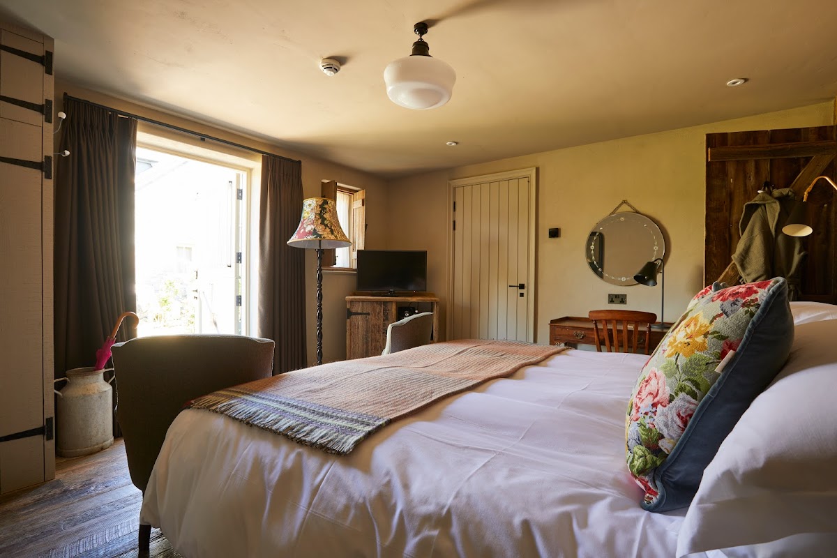 The Pig at Harlyn Bay — interior and exterior view 2