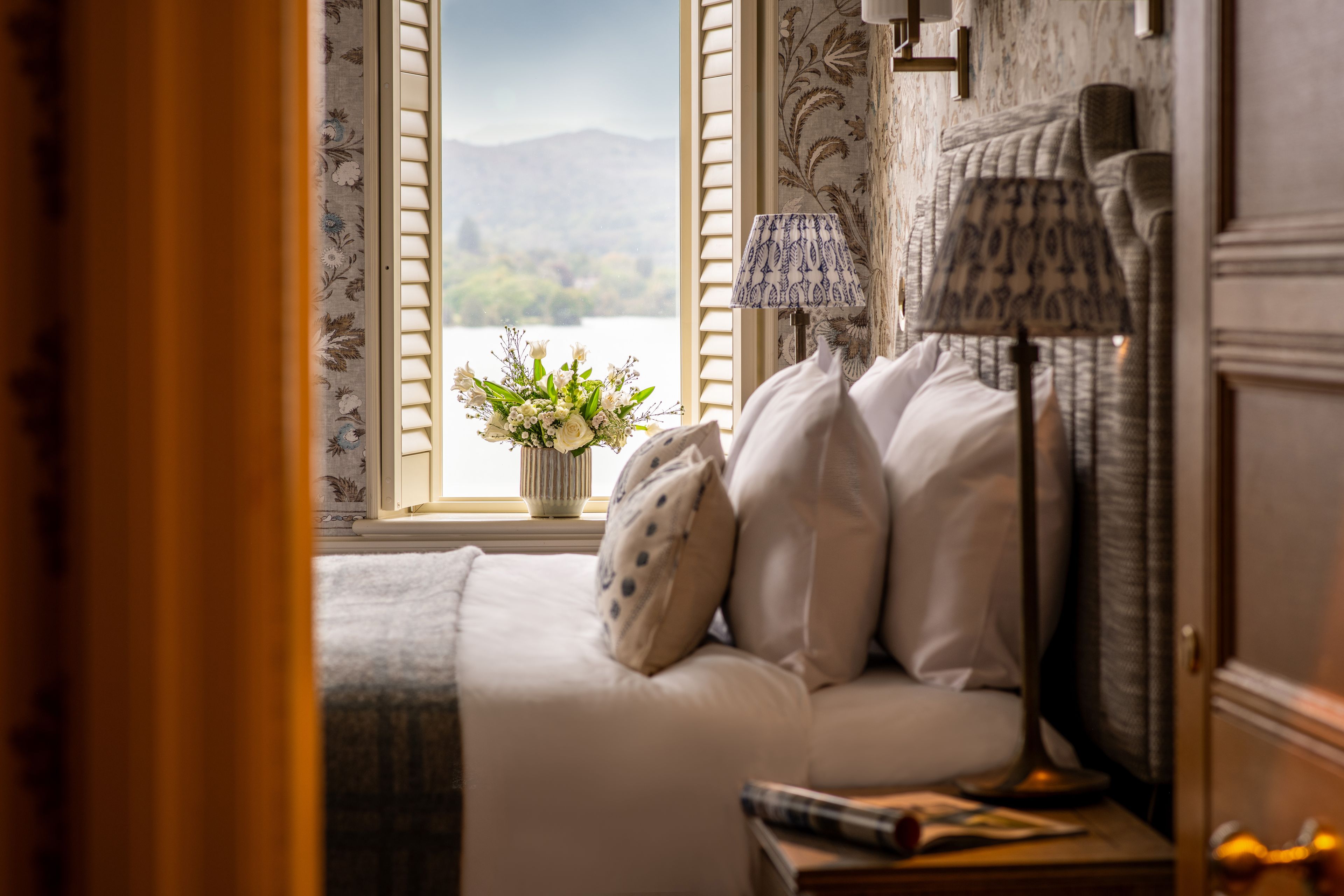 Langdale Chase — interior and exterior view 10