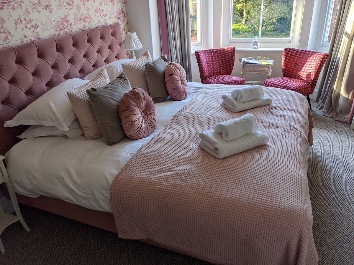 Blakeney House — interior and exterior view 4